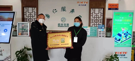 dec5410025a5f5eb8047fc9bb91e5e6b.jpg 4.jpg